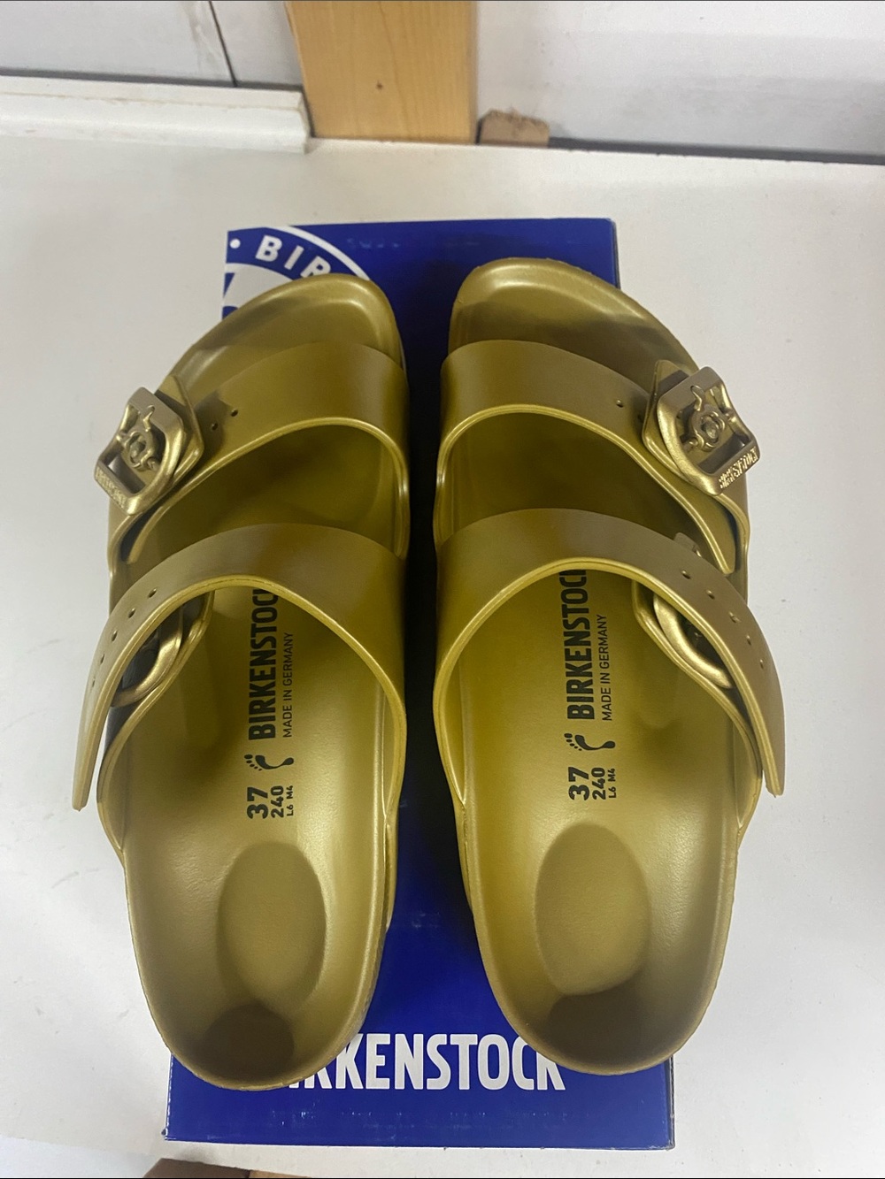 Birkenstock Arizona EVA Glamour Gold Sandals – EU 37 – Narrow Fit